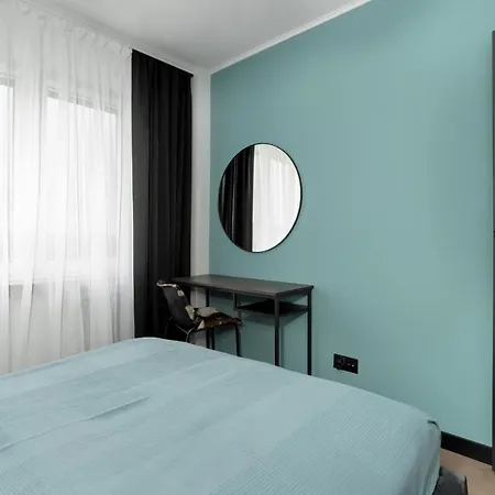 Spacious In A Quiet Area Of By Renters Apartment Poznan